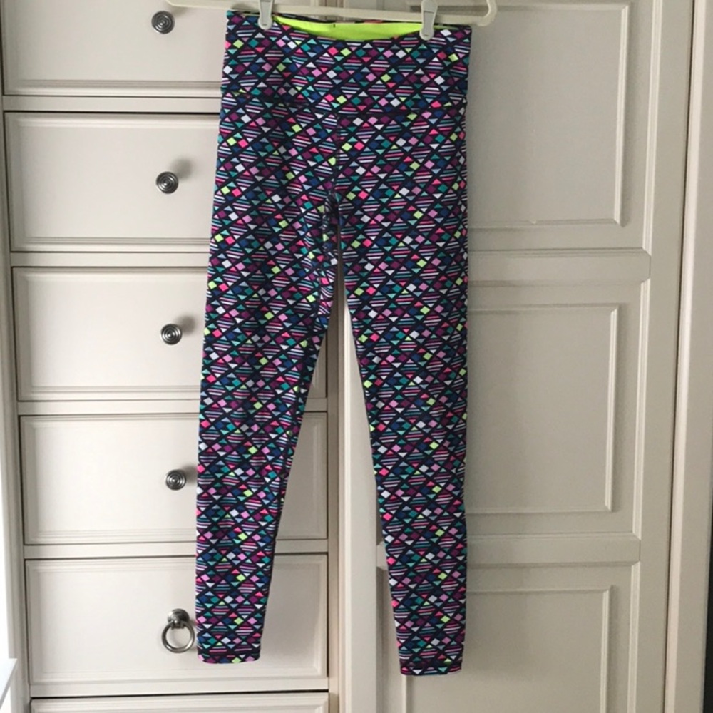 Victoria’s Secret Sport Brightly Patterned legging